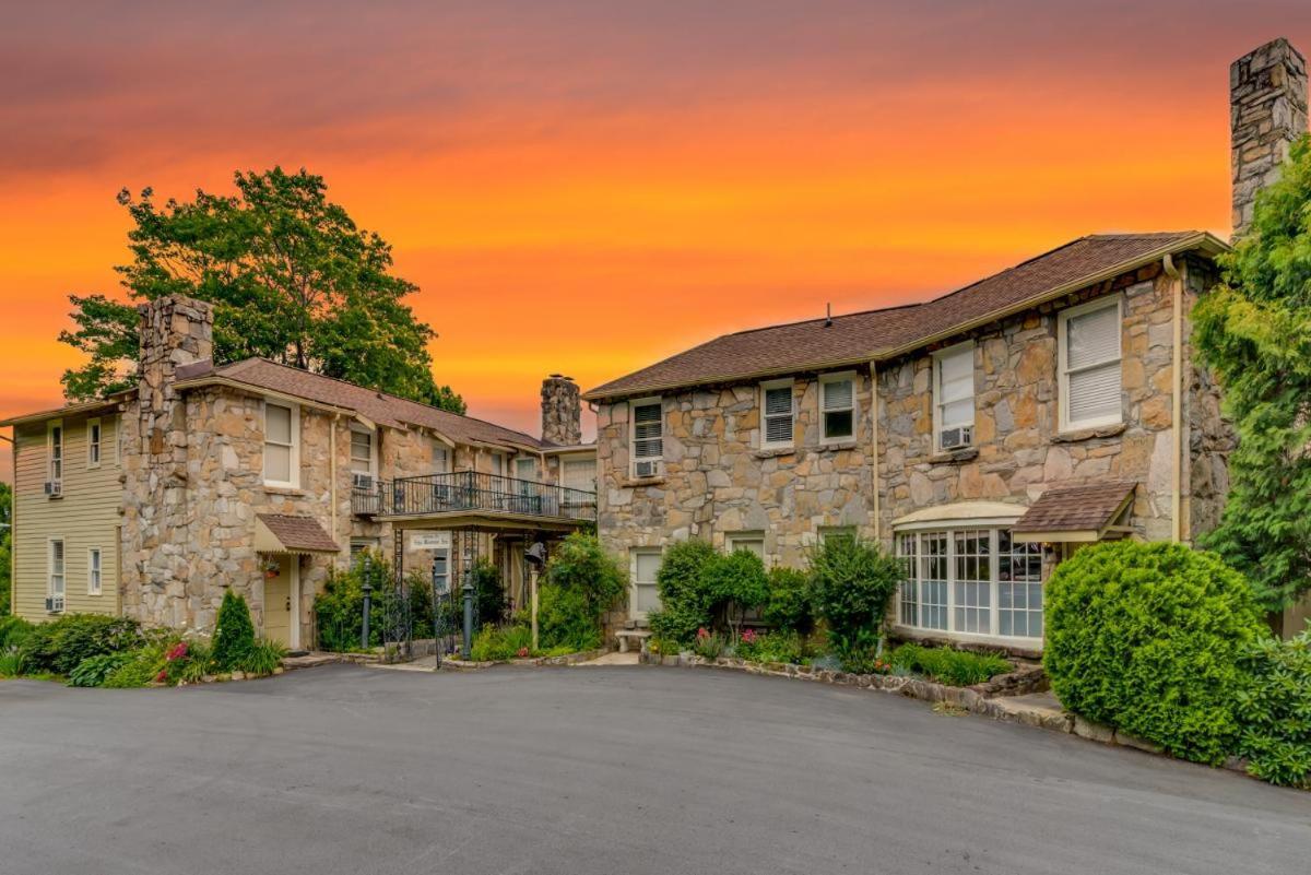 Echo Mountain Inn Hendersonville Exterior photo